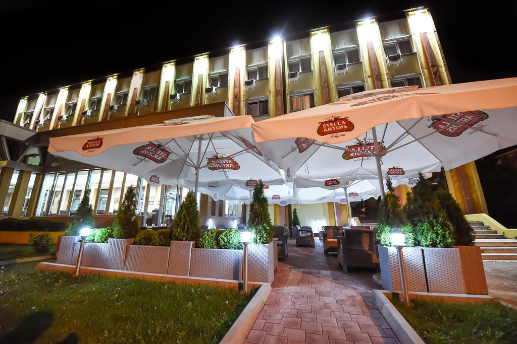 Hotel Pozega Exterior photo